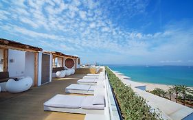 Hm Tropical Hotel